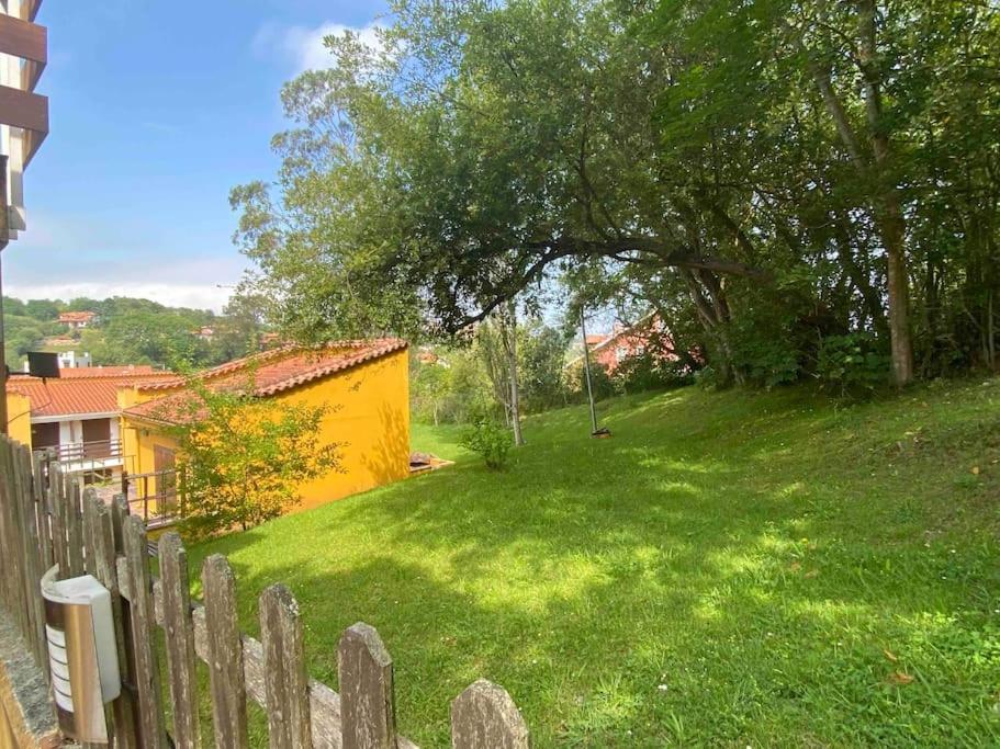 Chalet En Комилас Екстериор снимка